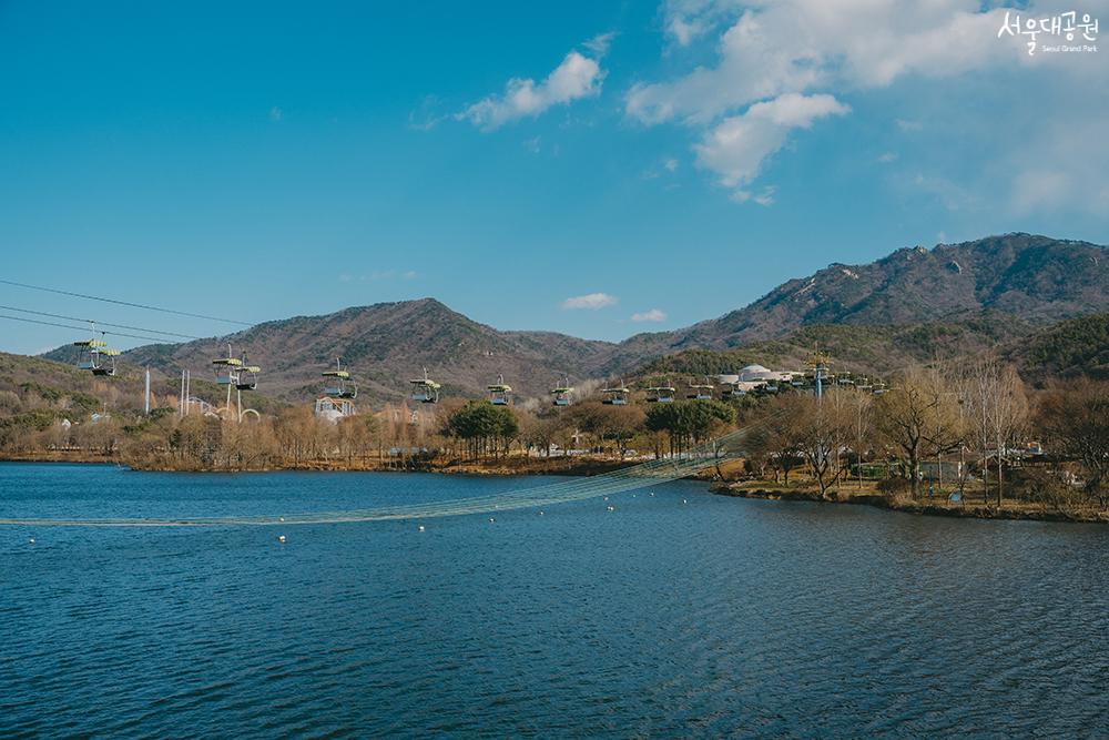 Seoul Grand Park's winter scenery